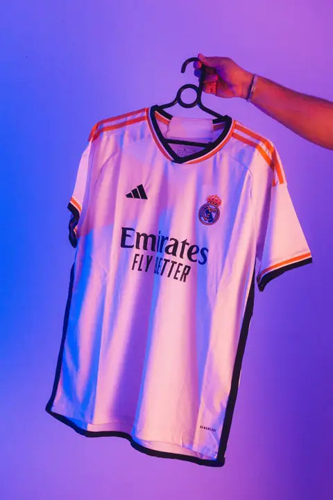 Shirt aan een hanger